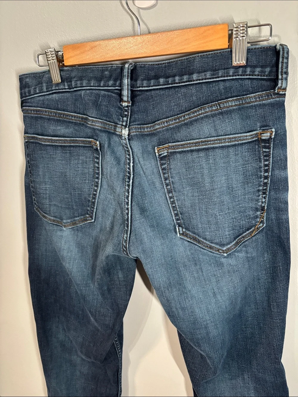 Banana‎ Republic jeans men’s size 32 waist blue slim well worn and comfy